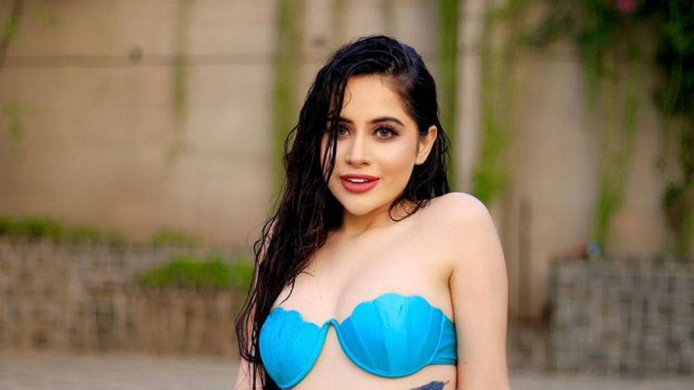 কর্ণ জোহর সঞ্চালিত ‘বিগ বস’-এর ওটিটি প্ল্যাটফর্মের সংস্করণে অংশগ্রহণ করেছিলেন উরফি। সেখান থেকেই তাঁর খ্যাতি। তবে নিজেকে উঠতি অভিনেত্রী বলেও দাবি করেন উরফি।