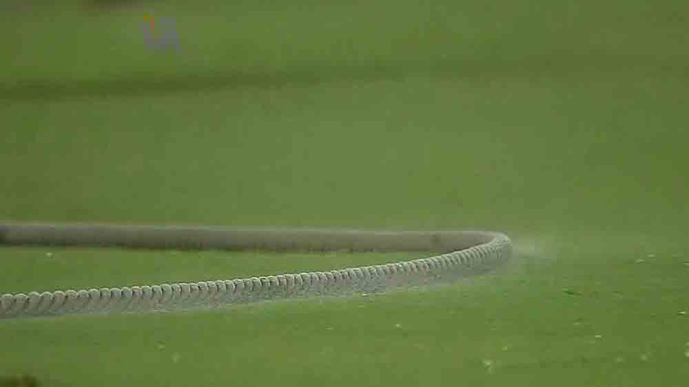 চেন্নাই-লখনউ ম্যাচে মাঠে শিশির।