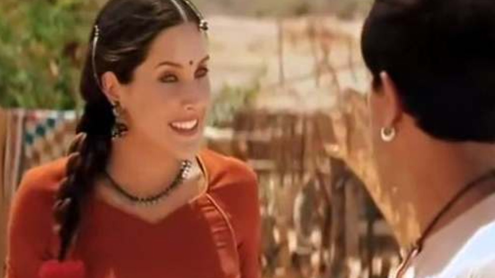 বলিউডে আসার আগে বেশ কয়েকটি ছবিতে অভিনয় করেছেন। তার মধ্যে সমালোচকদের প্রশংসাও পেয়েছে কয়েকটি।