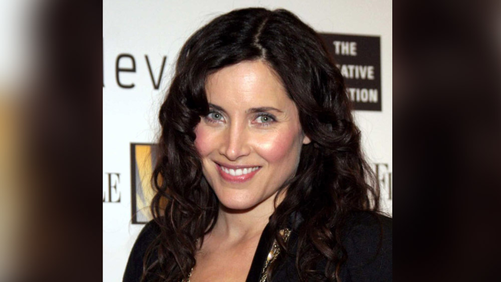 তবে ভক্তরা তাঁর এখনকার ছবি দেখে জানিয়েছেন, রেচেল এখনও একই আছেন।