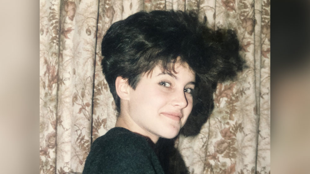 ছোটবেলার ছবিও পোস্ট করেছেন রেচেল। সেই ছবিতে ছোট চুলের রেচেলকে দেখে চেনার উপায় নেই।