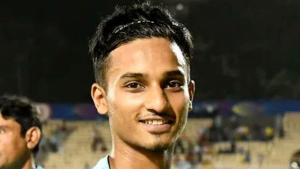 তালিকায় দ্বিতীয় স্থানে লখনউয়ের আয়ুষ বাদোনি। ঘরোয়া ক্রিকেটেও এর আগে তাঁর নাম সে ভাবে শোনা যায়নি। কিন্তু আইপিএলে এসেই তিনি মাতিয়ে দিচ্ছেন।