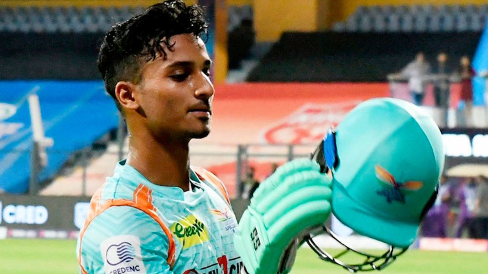 প্রথম ম্যাচেই অর্ধশতরান করেছিলেন। দ্বিতীয় ম্যাচে দলকে জেতাতে ভূমিকা নেন। এখনও পর্যন্ত তিন ম্যাচে ৯২ রান করেছেন।