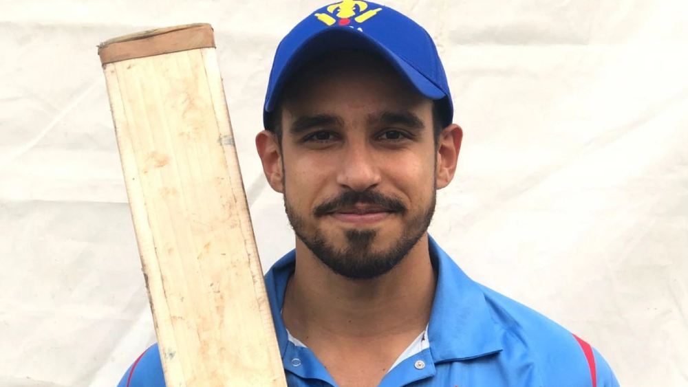 নিলামে গুজরাত টাইটান্স তাঁকে ২.৬ কোটি টাকা কেনার পর অনেকেরই চোখ কপালে উঠেছিল। কিন্তু প্রতি ম্যাচেই নিজের জাত চেনাচ্ছেন অভিনব মনোহর।