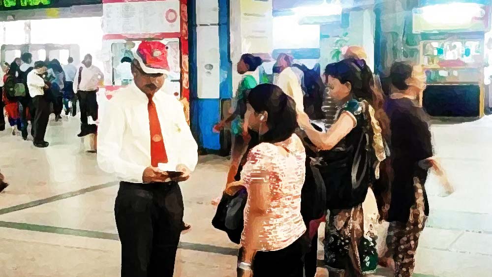 সরকারের ভাঁড়ারের জন্য এক কোটি ১১ লক্ষ টাকা তুলে আনতে পেরে অত্যন্তই খুশি শশী।