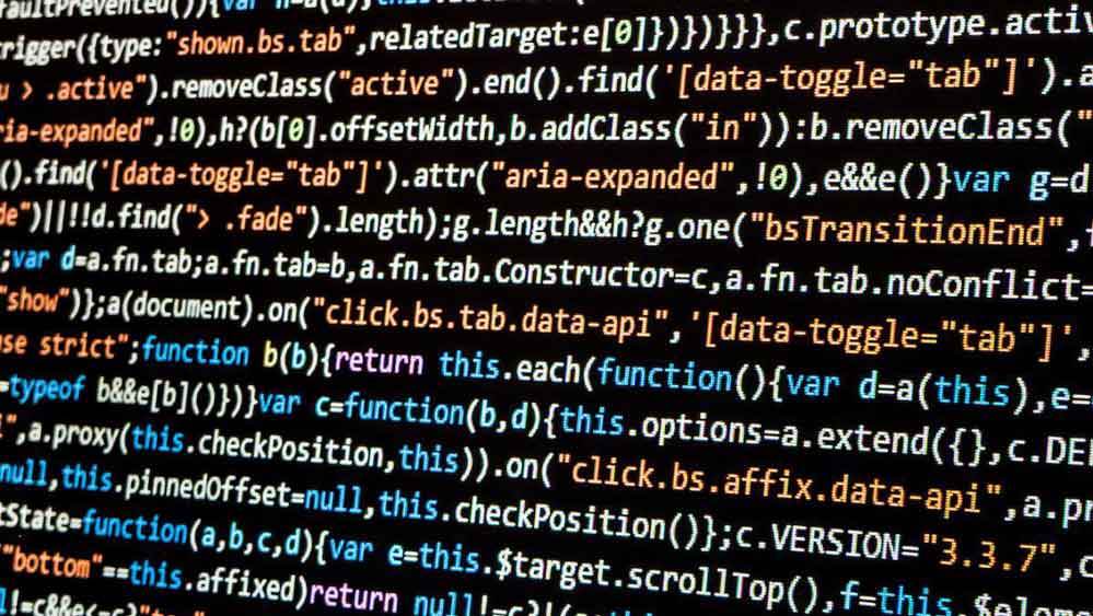 এই সময় কোডিং অত্যন্ত জনপ্রিয়৷ কিন্তু ইতিহাস সাক্ষী, প্রাচীনকালেও ছিল কোডিং এর ব্যবহার৷ 