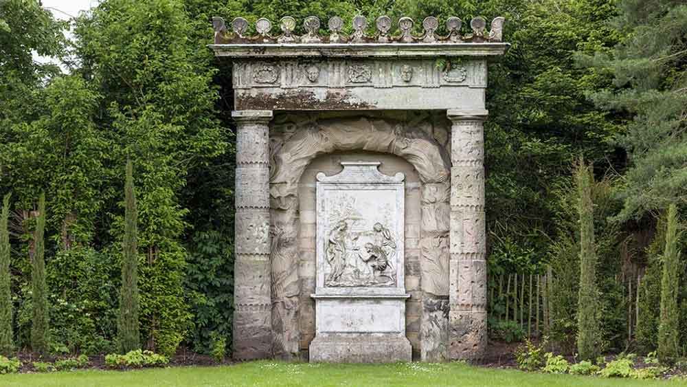 গোপন কথা লিখে রাখা হত বিভ্রান্তিকর চিত্র সঙ্কেতের মাধ্যমে৷ সবচেয়ে বিখ্যাত এবং এখনও অমীমাংসিত কোডগুলির মধ্যে অন্যতম শাগবরো কোড।