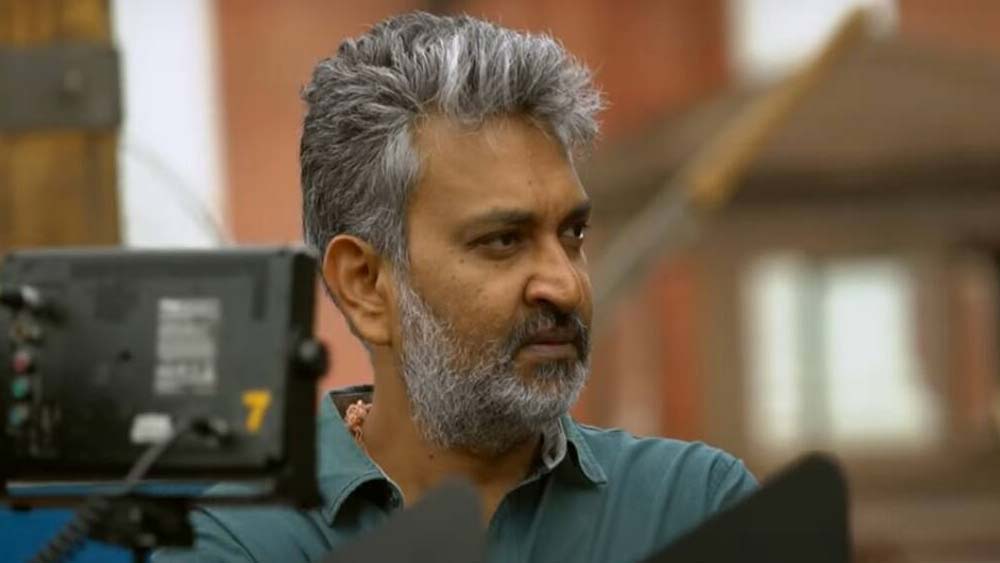 এই ঘটনার পরেই একটি অনুষ্ঠানে শ্রীদেবীকে নিয়ে বেশ কিছু মন্তব্য করেন পরিচালক।