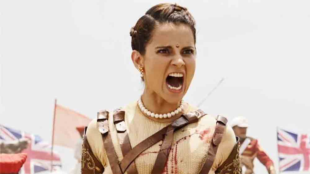 টুইটারের মাধ্যমে হামেশাই গোলাগুলি চালান কঙ্গনা। তাঁর নিশানায় রণবীর কপূর থেকে দীপিকা পাড়ুকোন, শিবসেনার সঞ্জয় রাউত থেকে হৃতিক রোশন, কর্ণ জোহর থেকে দিলজিৎ দোসাঞ্জ— অনেকেই উঠে এসেছেন।