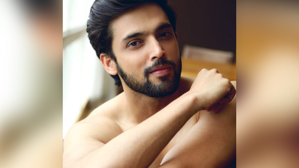 ধারাবাহিক থেকে সরে যাওয়ার পর শোনা গিয়েছিল যে পার্থ নাকি কোভিডবিধি ভঙ্গ করেছেন। এটাও রটেছিল যে তাতেই নাকি তাঁর উপরে চটে গিয়েছিলেন ধারাবাহিকের অন্যান্য কলাকুশলী।