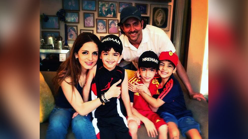 বৈবাহিক সম্পর্ক না থাকলেও সন্তানদের সুস্থ সুন্দর জীবন উপহার দিতে হৃতিক-সুজান বিবাহবিচ্ছেদের পরেও বন্ধুত্বপূর্ণ যোগাযোগ বজায় রেখেছেন৷ 