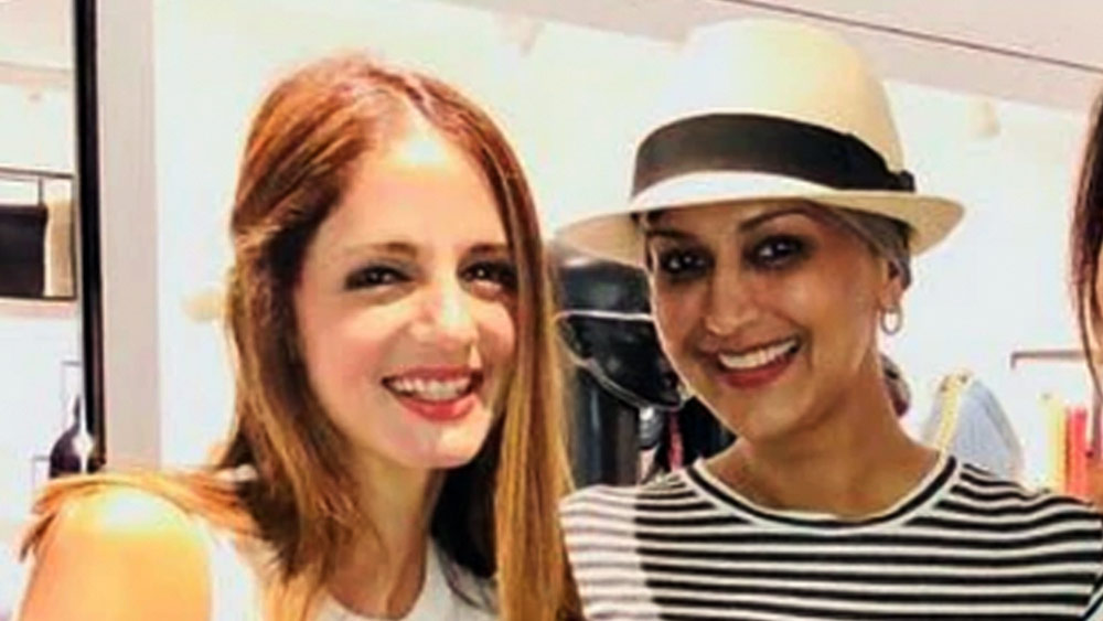 ভিডিয়োটি ইনস্টাগ্রামে দেওয়ার সঙ্গে সঙ্গে শুভেচ্ছাবার্তা উপচে পড়েছে৷ সোনালি বেন্দ্রে, কণিকা কপূর এর মতো খ্যাতনামীরা উল্লাস প্রকাশ করেছেন হাত বাড়ানোর চিহ্ন দিয়ে।