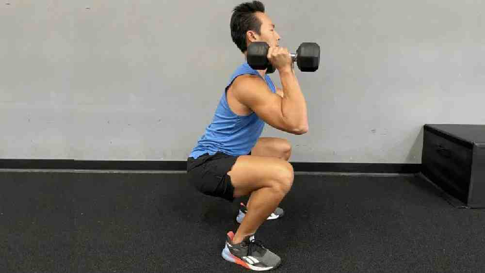 ডাম্বল ফ্রন্ট স্কোয়াট