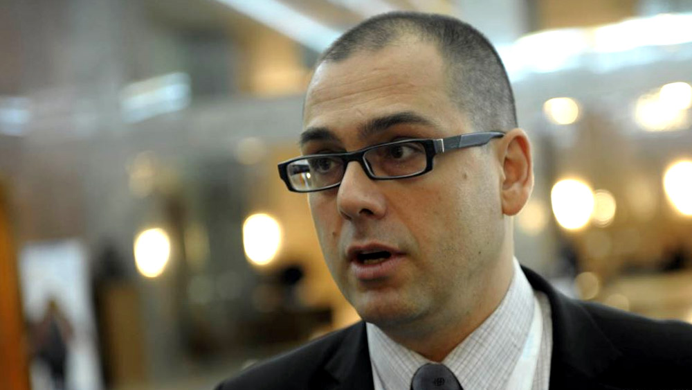 আলেকজান্ডার এর আগে অভিযোগ করেছিলেন, ইউক্রেন যুদ্ধের আবহে পড়শি দেশগুলি সার্বিয়াকে তাদের আকাশসীমা ব্যবহার করতে দিচ্ছে না। সার্বিয়ার ওই পড়শি দেশগুলি নেটো জোটের সদস্য বলেও জানান তিনি।