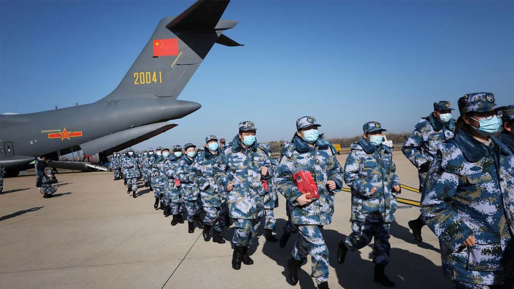  আনুষ্ঠানিক ভাবে ইইউ সদস্যপদ চাওয়া সার্বিয়া ইতিমধ্যেই রাশিয়া ও চিনের ক্ষেপণাস্ত্র, যুদ্ধবিমান, ট্যাঙ্ক এবং অন্যান্য সামরিক সরঞ্জাম আমদানি করেছে। 