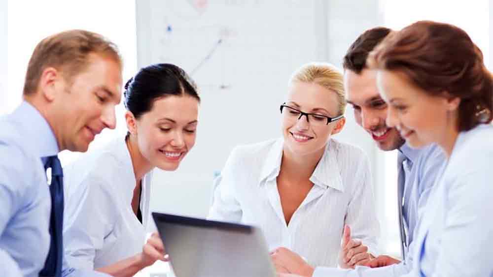 বিশ্বের কোন দেশগুলির কর্মীরা কর্মক্ষেত্রে কম সময় ব্যয় করেন? ২০১৯ সালে একটি রিপোর্টে অর্গানাইজেশন ফর ইকোনমিক কোঅপারেশন অ্যান্ড ডেভেলপমেন্ট (ওইসিডি)- সমীক্ষা জানিয়েছিল, এ ক্ষেত্রে শীর্ষে রয়েছে জার্মানি।