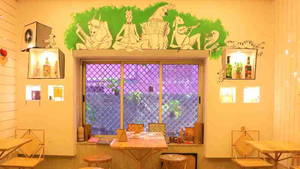 উবুনটু: বিশ্ব জুড়ে বহু মানুষ এখন উদ্ভিদজাত খাদ্যাভ্যাসের দিকে ঝুঁকেছেন। কেউ পশুপ্রেমের জন্য, আবার কেউ স্বাস্থ্যের খাতিরে। এই ভিগানদের দলে কলকাতাবাসীর একাংশ যোগ দিয়েছেন। সম্প্রতি তাঁদের জন্যেই নিউ অলিপুরে খুলেছে উবুনটু নামক একটি ভিগান রেস্তরাঁ।