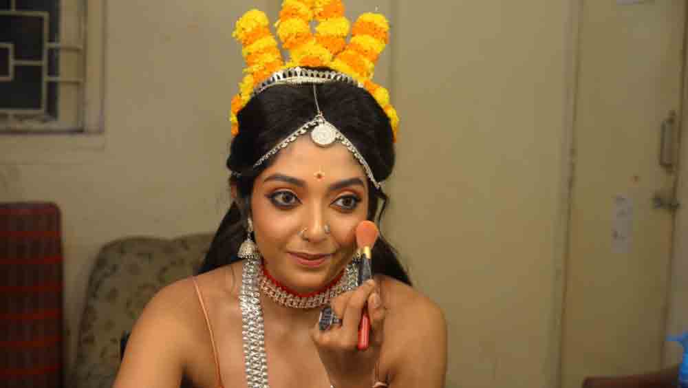 যে কাজ দেবলীনার পছন্দ হয়েছে সেটাই করেছেন।