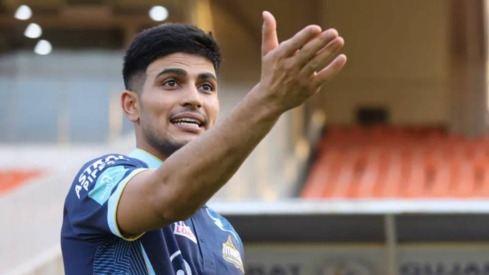 শুভমনও লখনউ সুপার জায়ান্টসের বিরুদ্ধে দুরন্ত ক্যাচ ধরেছেন। ভাল ফিল্ডার হিসাবে তিনি বরাবর পরিচিত। কিন্তু সেই ক্যাচের পরে তাঁর উচ্চতা আরও খানিকটা বেড়েছে।