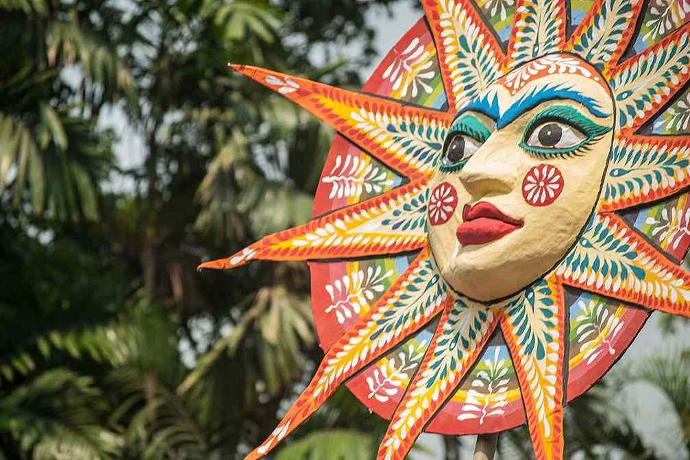 বাংলা তারিখ বা একাদশী, দ্বাদশী, অমাবস্যা, পূর্ণিমার মতো বিশেষ দিন ক্ষণ দেখার জন্য ক্যালেন্ডার ব্যবহৃত হয়।