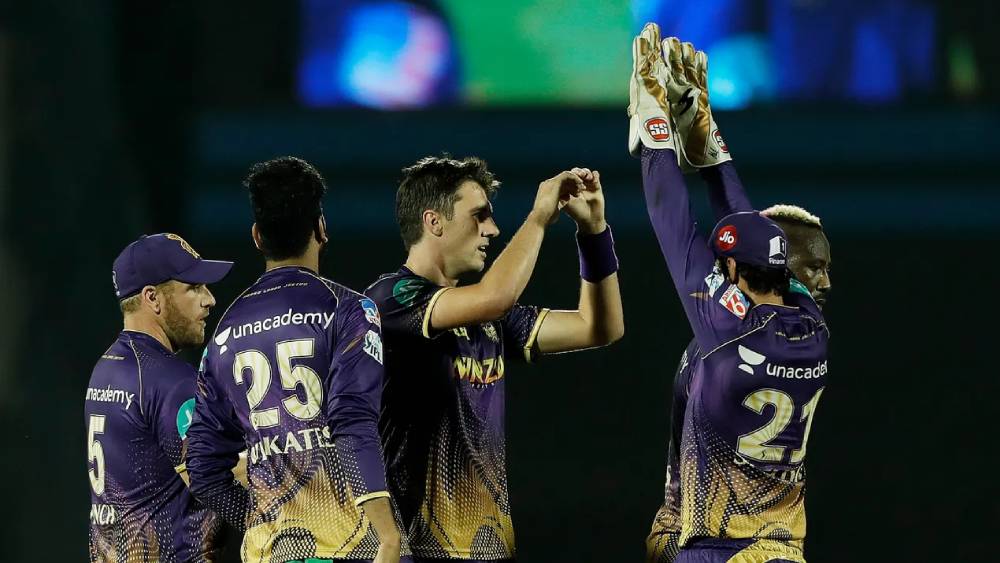 সরাসরি: অর্ধশতরান করে আউট ত্রিপাঠি, হায়দরাবাদ ১৩৩/৩, জিততে দরকার ৪৩ রান