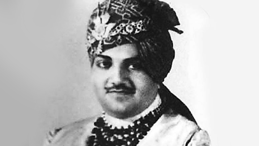 দেশভাগের বছরেই এক গানের জলসায় জুবেইদার জীবনে ঝড় উঠেছিল। সে বছর তাঁর জীবনে এসেছিলেন জোধপুরের মহারাজা হনবন্ত সিংহ রাঠৌর।