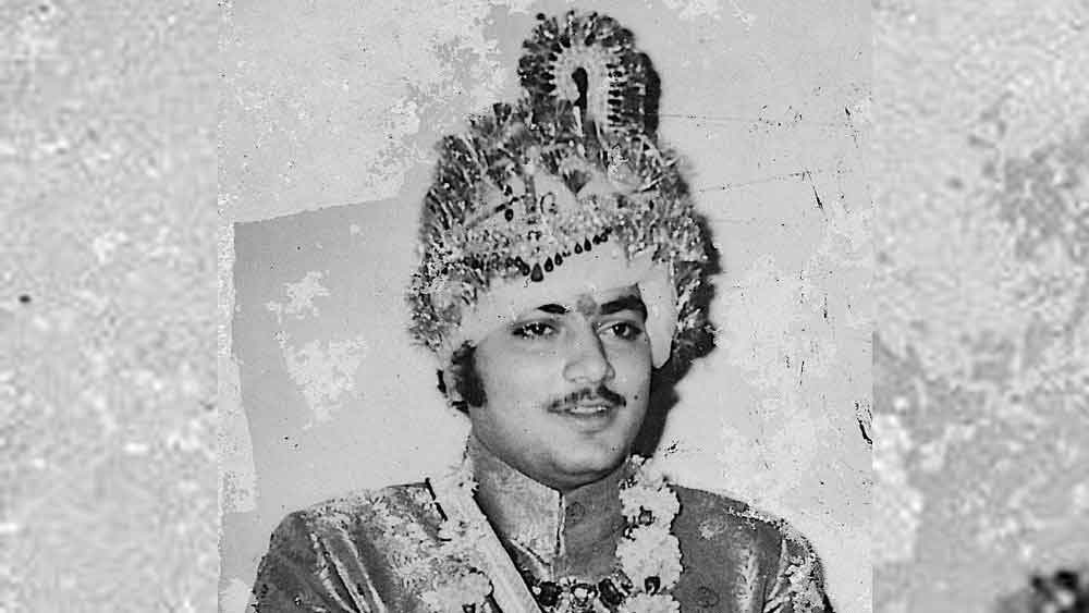 জুবেইদার প্রথম পক্ষের ছেলের মৃত্যুও ছিল রহস্যময়। ১৯৮১ সালের ১৭ এপ্রিল জোধপুরের রাস্তায় গলাকাটা অবস্থায় টুটুর দেহ মিলেছিল। সে খুন আজও রহস্য হিসেবেই রয়ে গিয়েছে। জনশ্রুতি, জুবেইদা এবং টুটুর অতৃপ্ত আত্মা নাকি জোধপুরের নানা মহলে ঘুরে বেড়ায়। জোধপুর হেরিটেজ স্কুলে ঘুঙুরের আওয়াজও শুনেছেন বলে দাবি অনেকের।