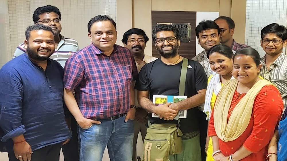 দিন কয়েক আগে শিক্ষামন্ত্রীর সঙ্গে সাক্ষাৎ হয় গায়কের।