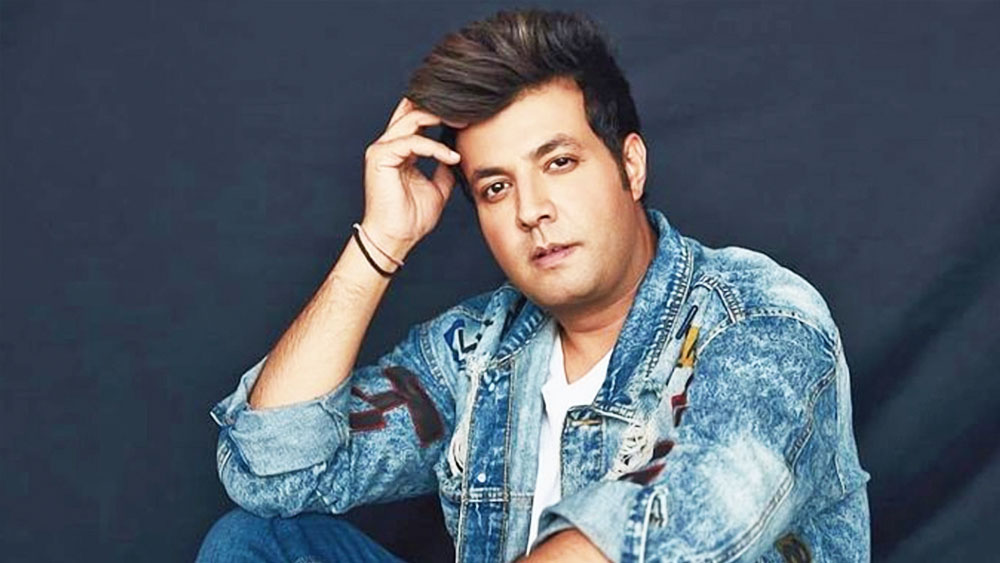 শ্যুটিং করতে গিয়ে কোনও হাড় হিম করা অভিজ্ঞতা নেই। তবে ছোটবেলায়ই অশরীরীর দেখা পেয়েছিলেন বলে মনে করেন বরুণ শর্মা। ‘ফুকরে’র চুচা নাকি ভয়ে ঠান্ডা হয়ে গিয়েছিলেন। এই ৩২ বছর বয়সেও সে কথা ভোলেননি তিনি।