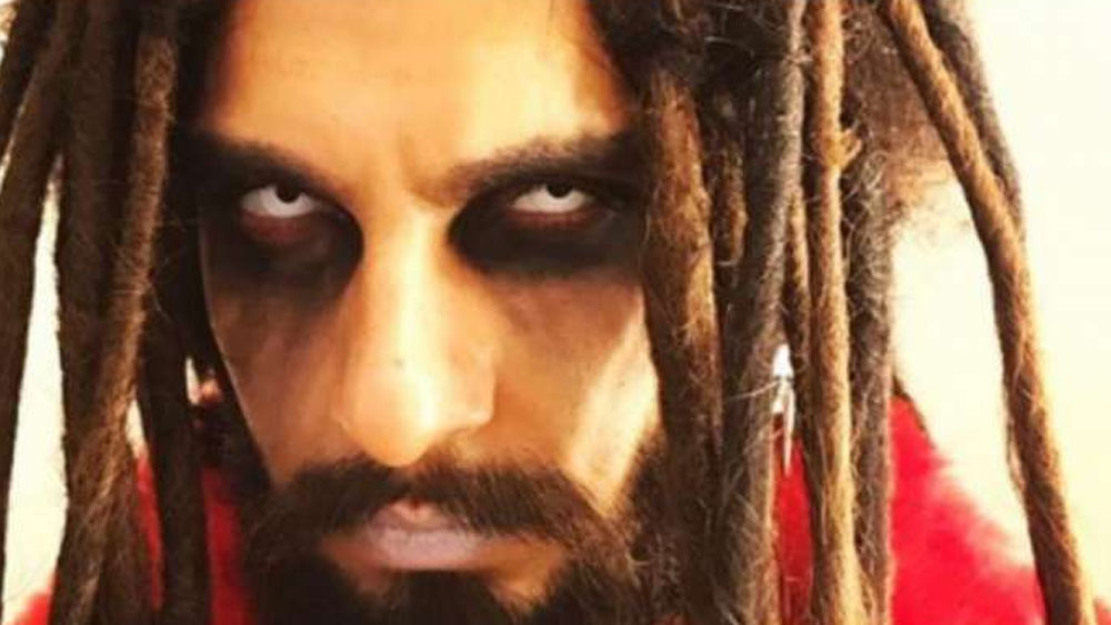 ‘বাজিরাও মস্তানি’তে তাঁর বিক্রম দেখে অনেকেই মুগ্ধ হয়েছিলেন। তবে সঞ্জয় লীলা ভন্সালীর ওই ছবির শ্যুটিংয়ের সময় নাকি খোদ বাজিরাওয়ের সাক্ষাৎ পেয়েছিলেন রণবীর সিংহ।