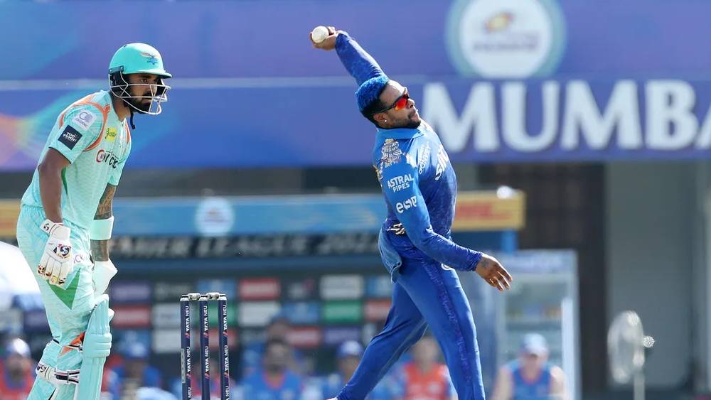 ফ্যাবিয়েন অ্যালেন খুব একটা বেশি আইপিএল না খেললেও এ বার মুম্বই ইন্ডিয়ান্স কিনেছে তাঁকে। মুম্বইয়ের হয়ে লখনউ সুপার জায়ান্টসের বিরুদ্ধে অভিষেক হয়েছে অ্যালেনের।