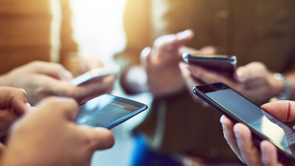 একটি সাধারণ স্মার্টফোনেও প্রায় ২৫ গ্রাম অ্যালুমিনিয়াম এবং ১৫ গ্রাম তামাও থাকে। 