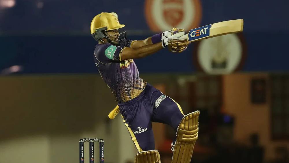 সরাসরি: ক্রিজে শ্রেয়স-ফিঞ্চ, কলকাতা ৯৩/১, জিততে দরকার ১২৫ রান 