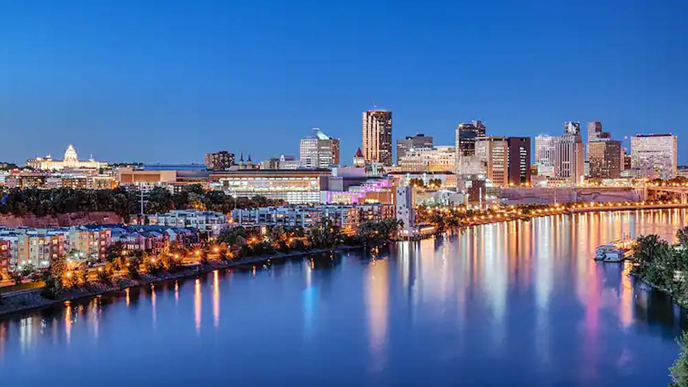 এই প্রাকৃতিক রহস্য সমাধানে মরিয়া হয়েছেন অনেকে। তবে তা রহস্যই থেকে গিয়েছে। মিনেসোটার বন্দরশহর ডুলুথ থেকে প্রায় ১২৮ মাইল উত্তরে বইছে ব্রুল নদী।