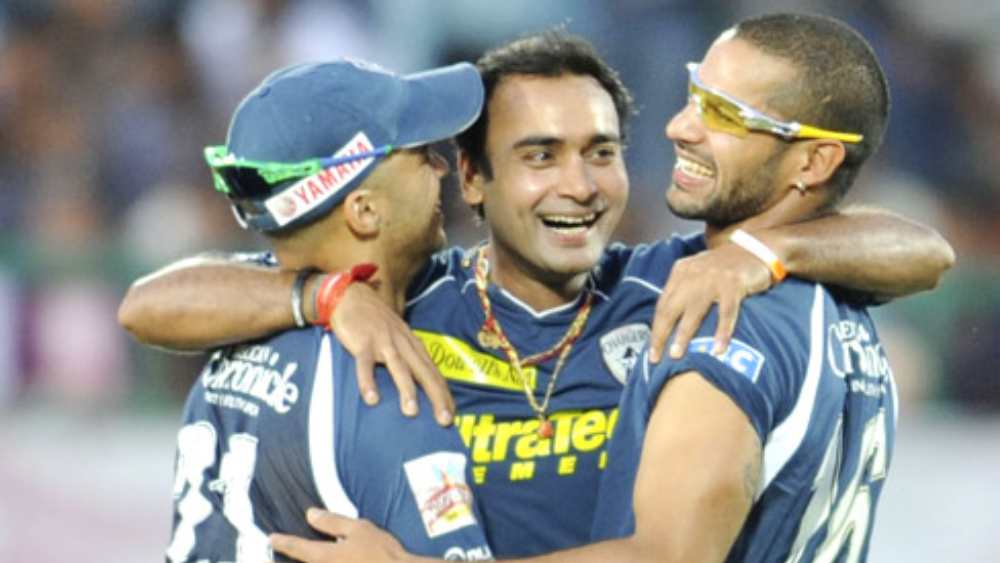 ২০১১ সালে অমিত মিশ্র আরও একটি হ্যাটট্রিক করেন। ডেকান চার্জার্সের হয়ে খেলার সময় পঞ্জাবের রায়ান ম্যাকলারেন, মনদীপ সিংহ ও রায়ান হ্যারিসকে আউট করেন তিনি। সে বছরও একটিই হ্যাটট্রিক হয়েছিল।