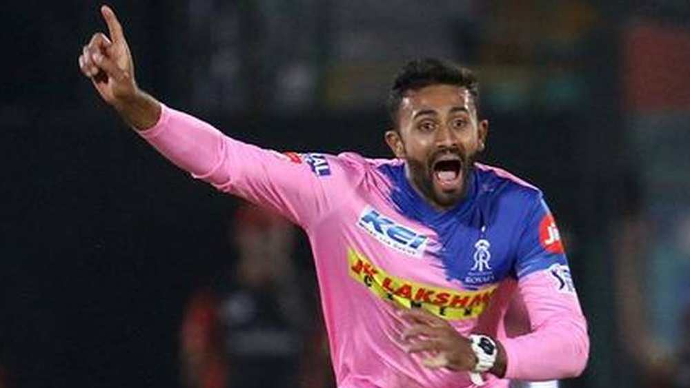 সে বছর হ্যাটট্রিক করেন রাজস্থানের শ্রেয়স গোপালও। বেঙ্গালুরুর বিরাট কোহলী, এবি ডিভিলিয়ার্স ও মার্কাস স্টোইনিসকে আউট করে নিজের হ্যাটট্রিক পূর্ণ করেন তিনি।