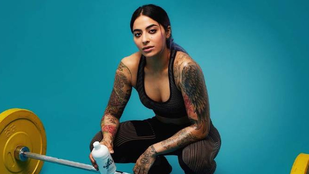 গুরবানি জাজ- চণ্ডীগড়ের মেয়ে গুরবানি, ‘বানি জে’ নামেই বেশি পরিচিত। ২০০৭-এ ‘এমটিভি রোডিজ’-এর চতুর্থ মরসুমের রানার আপ বানি। ওই বছরই ‘আপ কা সুরুর’ সিনেমাতে তাঁকে অভিনয় করতে দেখা যায়। তিনি তাঁর ফিটনেস এবং ট্যাটুর জন্য বেশ বিখ্যাত।