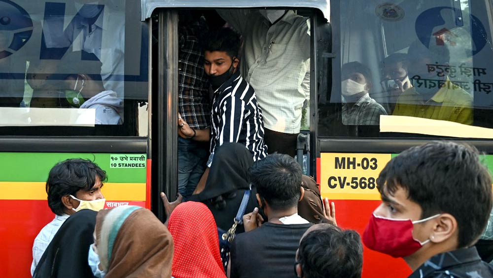 ‘ট্যাপ ইন ট্যাপ আউট’ বৈশিষ্ট্যের মাধ্যমে এই পরিষেবা কার্যকরী হবে। বৃহন্মুম্বই ইলেকট্রিসিটি সাপ্লাই অ্যান্ড ট্রান্সপোর্ট (বেস্ট) ভারতের প্রথম বাস পরিষেবা চালু করেছে, যা সম্পূর্ণ ভাবে ডিজিটাল।