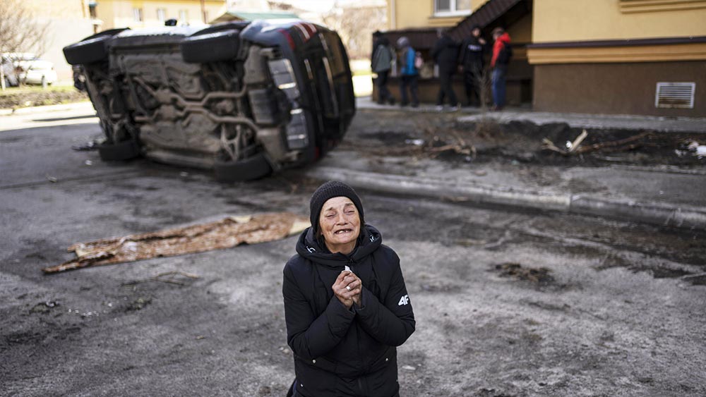 বুচা শহরটিকে দখলদার মুক্ত করার পর রাশিয়ান বাহিনীর দ্বারা পরিচালিত নৃশংসতা উন্মোচিত হয়েছিল। এর নিন্দায় সরব হয়েছিলেন আন্তর্জাতিক মহল।