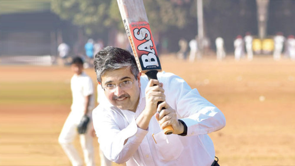 পরে এক সাক্ষাৎকারে উদয় বলেছিলেন, ‘‘পেশাদার ক্রিকেটার না হতে পারার জন্য আমার এখনও আক্ষেপ রয়েছে। মাত্র ১৯ বছর বয়সে মাথায় বল লাগে। অস্ত্রোপচার হয়। এই ঘটনা আমার জীবন বদলে দেয়। এর পর থেকে আমার বাড়ির লোক আর সে ভাবে ক্রিকেট খেলতে দেননি।’’