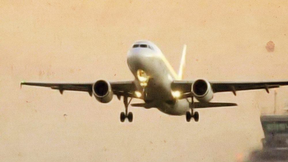 ভারতে পঞ্জাবের হোশিয়ারপুর পর্যন্ত তিনি বিমানটি উড়িয়ে নিয়ে যেতে সক্ষম হন। তার পর সেখানে অবতরণ করেন। স্থানীয় পুলিশের কাছে গিয়ে তিনি আত্মসমর্পণ করেন।