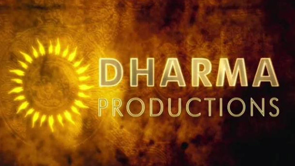 রবিনা মনে করেন, হাল আমলে বলিউড ছবির পশ্চিমীকরণের শুরু হয়েছে যশরাজ এবং ধর্মা প্রোডাকশনসের হাত ধরে। দু’টিই বর্তমানে বলিউডে সবচেয়ে বড় প্রোডাকশন হাউস।