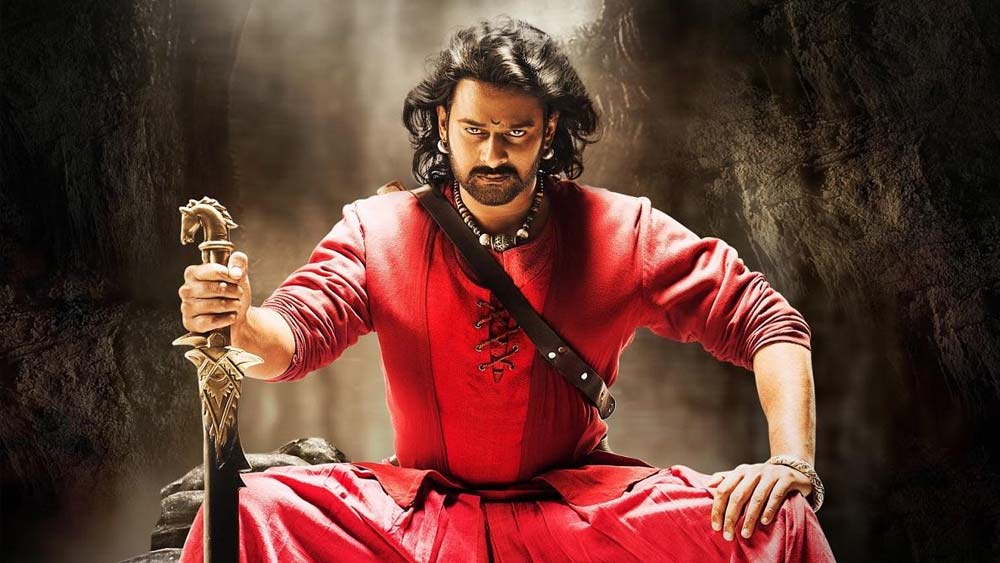 দক্ষিণের এই ছবিগুলি সাধারণত তামিল, তেলুগু এবং মালায়লম ভাষায় মুক্তি পায়। কিন্তু শুধু ওই ভাষাতেই মুক্তি পেলে বৃহত্তর দর্শকের কাছে পৌঁছনো অসম্ভব। গোটা ভারত তো দূর অস্ত‌্।