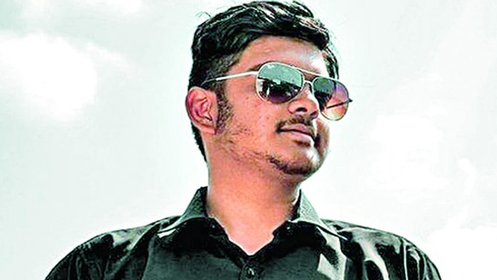 ২০১৭ সালে বেঙ্গালুরুর আয়কর বিভাগে কর্মরত এক ব্যক্তির ছেলে, ১৯ বছর বয়সি শরতের মর্মান্তিক পরিণতি আজও আমাদের শিহরিত করে এবং ভাবায়। শহরের বাইরে রামোহাল্লি লেকের কাছে হাত বাঁধা অবস্থায় শরতের মৃতদেহ উদ্ধার করে পুলিশ।