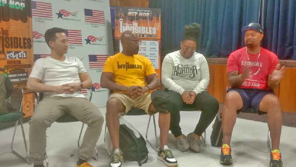 ‘ইনভিজিবল’-এর সদস্য সংখ্যা পাঁচ।