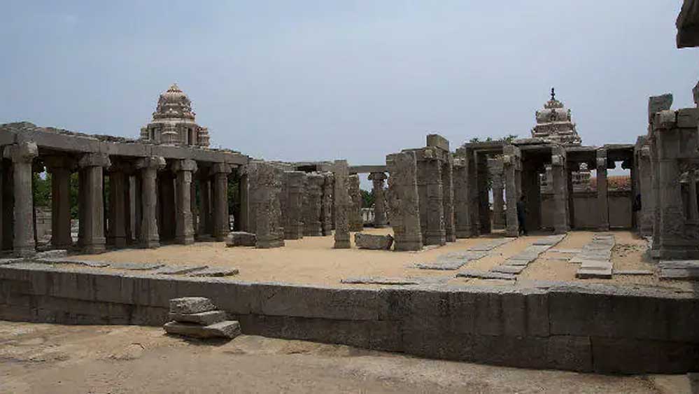 এই মন্দির প্রাচীন এবং মধ্যযুগীয় ভারতীয় মন্দির নির্মাতাদের প্রতিভার প্রতি এক শ্রদ্ধাঞ্জলি। এই মন্দিরের প্রাচুর্য বিজয়নগর সাম্রাজ্যের রাজকীয়তার প্রতীক হিসেবে রয়ে গিয়েছে।