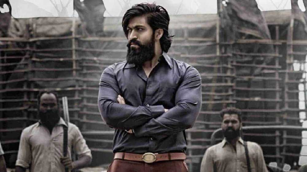 কন্নড় ভাষার বক্স অফিসে ঝড় তেলা ছবির দৌলতে এখন কেজিএফ পরিচিত নাম। অথচ ২০০১ সালের পর গত ২১ বছর কেজিএফের কথা মনেই রাখেননি দেশের মানুষ। 