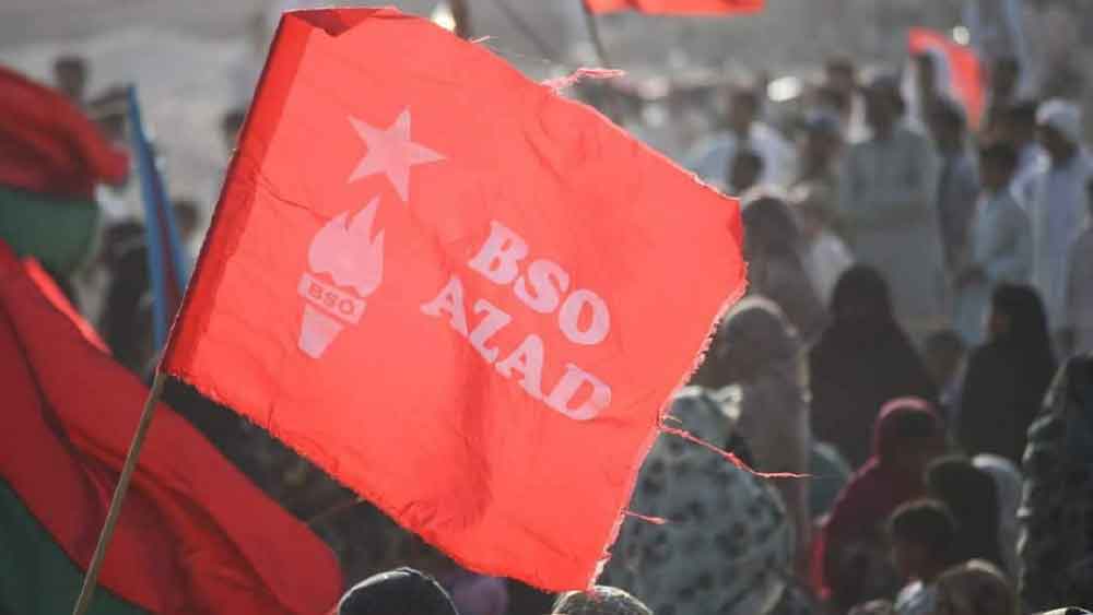 ছাত্রাবস্থায় বালোচ স্টুডেন্টস’ অর্গানাইজেশন-এর সঙ্গে যুক্ত ছিলেন শারি। বছর দুয়েক আগে সংগঠনের আত্মঘাতী স্কোয়াড মজিদ ব্রিগেডে যোগ দিয়েছিলেন।