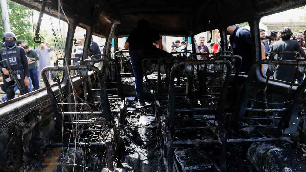 ফলে গত দু’বছর ধরে মজিদ ব্রিগেডের বিভিন্ন শাখার সঙ্গে কাজ করেন শারি। এই সময়ের মধ্যে আত্মঘাতী হামলা চালানোর জন্য নিজেকে প্রস্তুত করছিলেন।