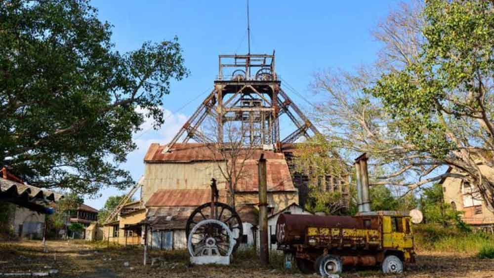 সাধারণত খনি এলাকায় রাসায়নিকের অতিরিক্ত ব্যবহারের জন্য এলাকার স্বাভাবিক পরিবেশ নষ্ট হয়। তাই কেন্দ্রের নতুন নিয়ম অনুযায়ী যখনই কোনও খনি বন্ধ করার প্রক্রিয়া শুরু হয়, তখন বিভিন্ন বৈজ্ঞানিক প্রক্রিয়ায় এলাকাটির পরিবেশকে পুনরুদ্ধার করার চেষ্টা করা হয়।  যা কোলারে কখনওই হয়নি।